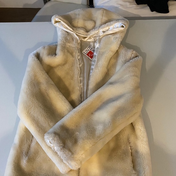Vintage Fur Hooded Jacket - SMALL/MEDIUM - Picture 2 of 7
